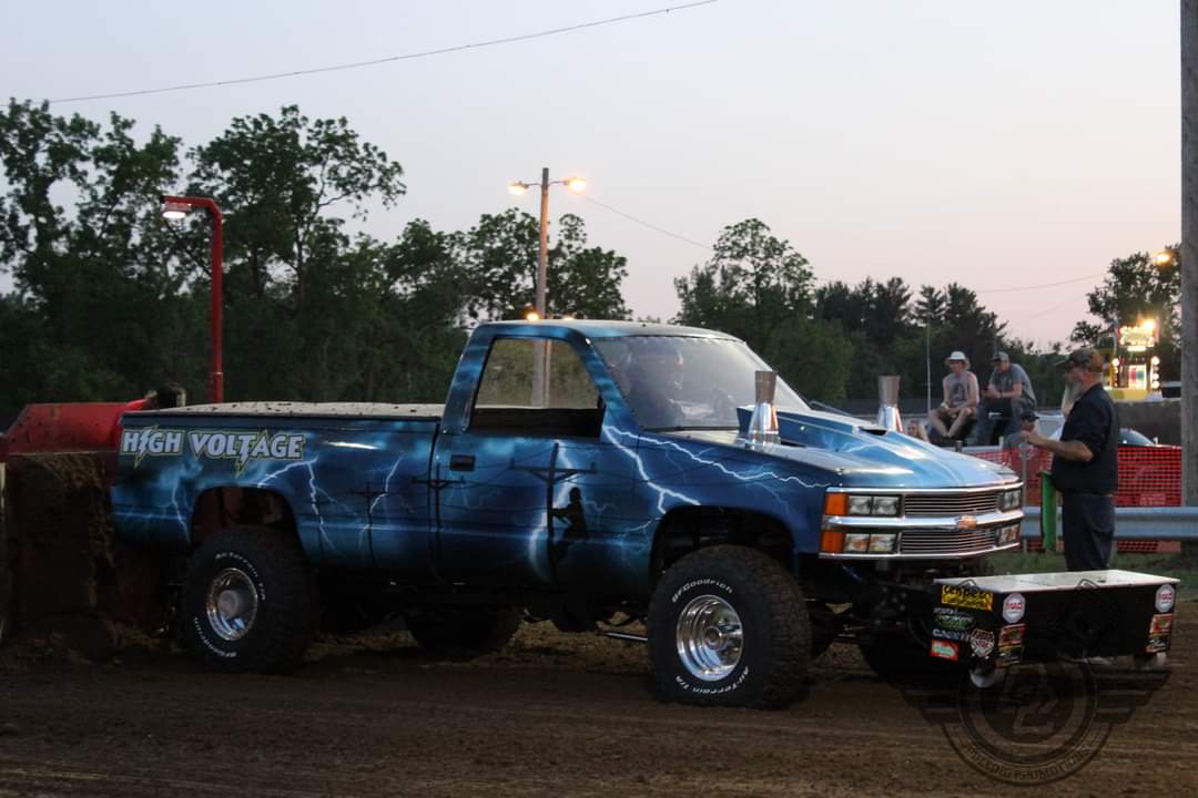 Truck Pull Pine County Fair